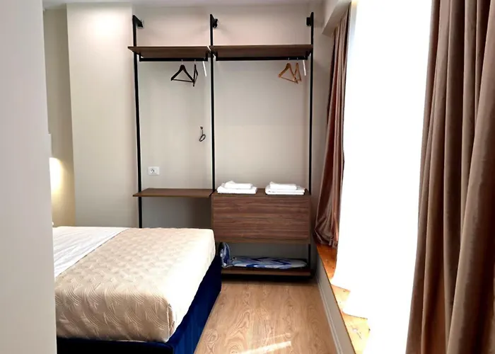 Blloku Living * Тирана